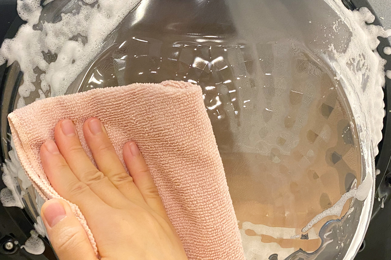 こびりついたホコリや汚れをスッキリ拭き取れた